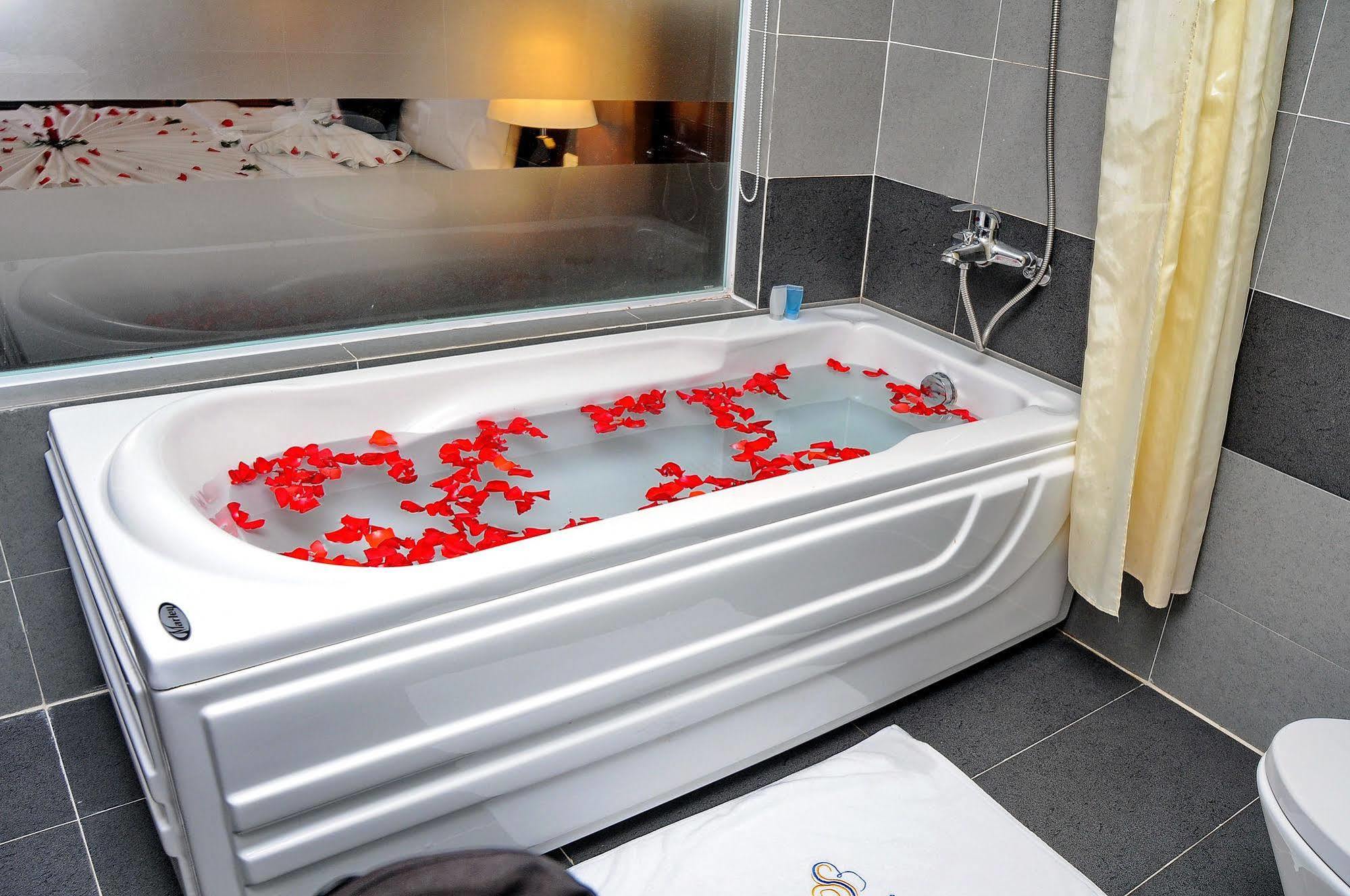 Bella Begonia Hotel Nha Trang Exteriör bild